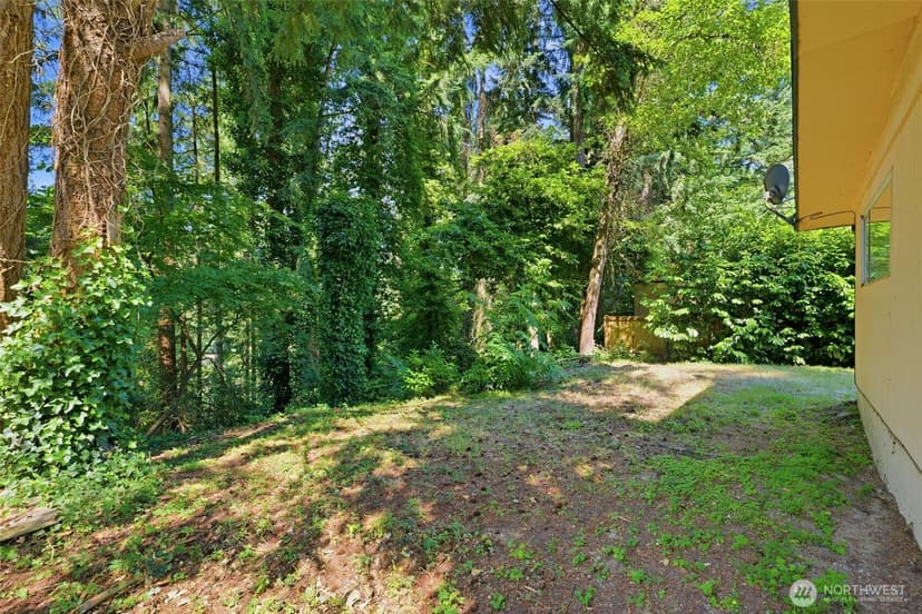 Property photo for 712 NE 198th Street, Shoreline photo 8