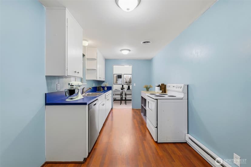 Property photo for 712 NE 198th Street, Shoreline photo 15