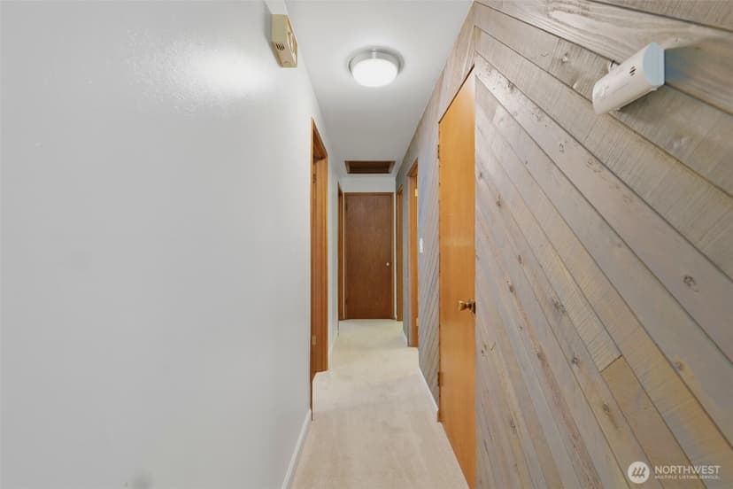 Property photo for 712 NE 198th Street, Shoreline photo 18