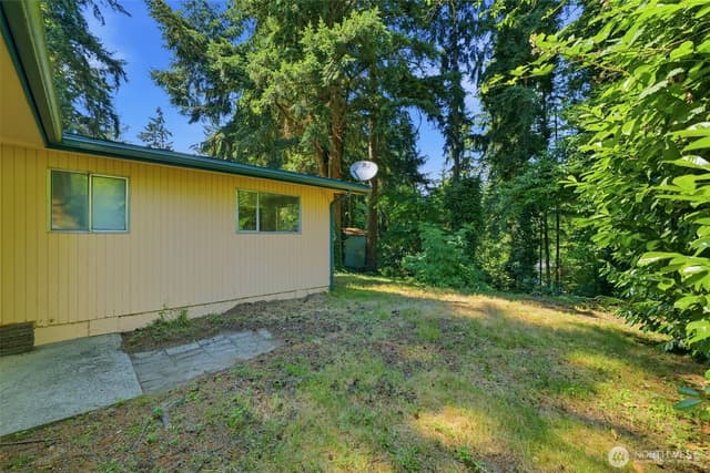 Property photo for 712 NE 198th Street, Shoreline photo 5