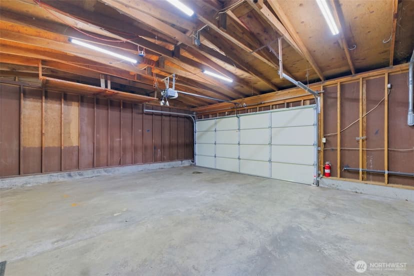 Property photo for 712 NE 198th Street, Shoreline photo 27