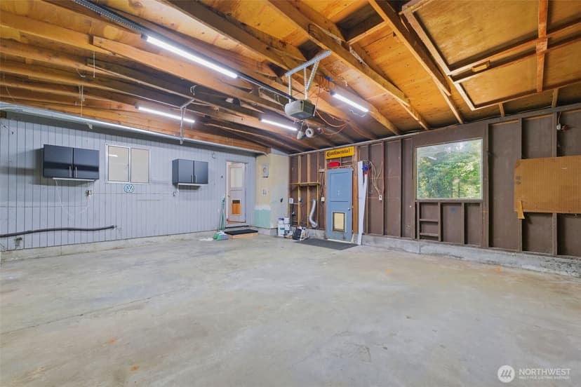 Property photo for 712 NE 198th Street, Shoreline photo 28