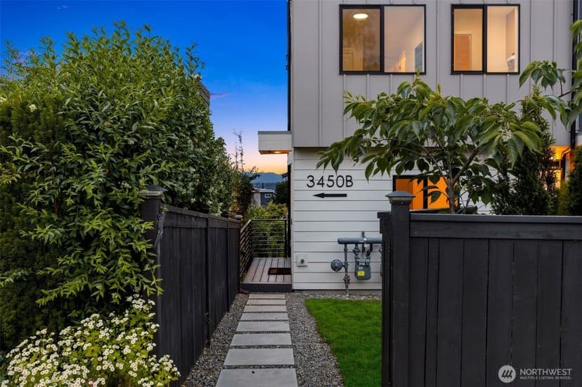 Property photo for 3450 37th Avenue SW #B, Seattle photo 6