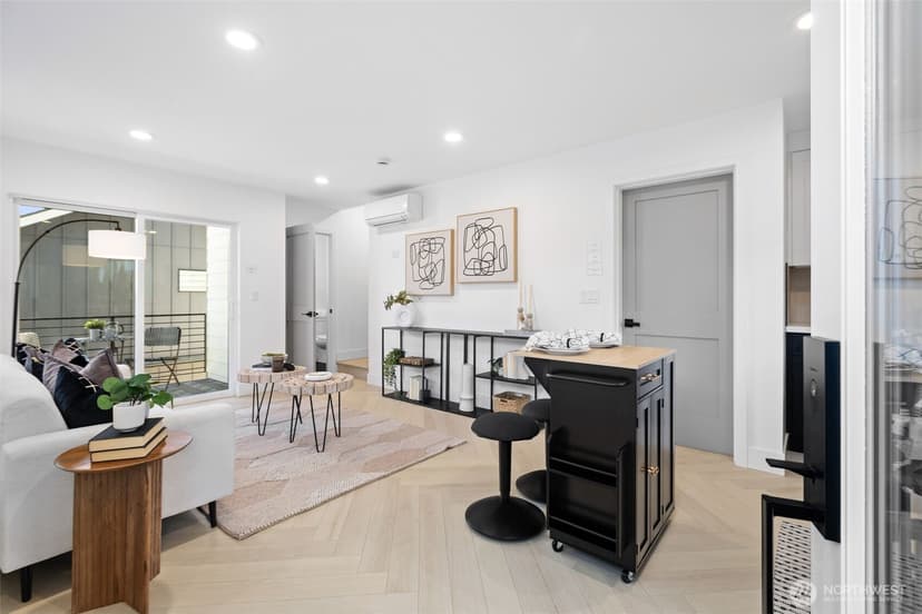 Property photo for 3450 37th Avenue SW #B, Seattle photo 8