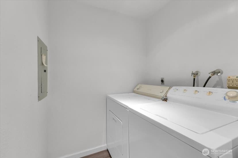 Property photo for 823 N 161st Place #405, Shoreline photo 18