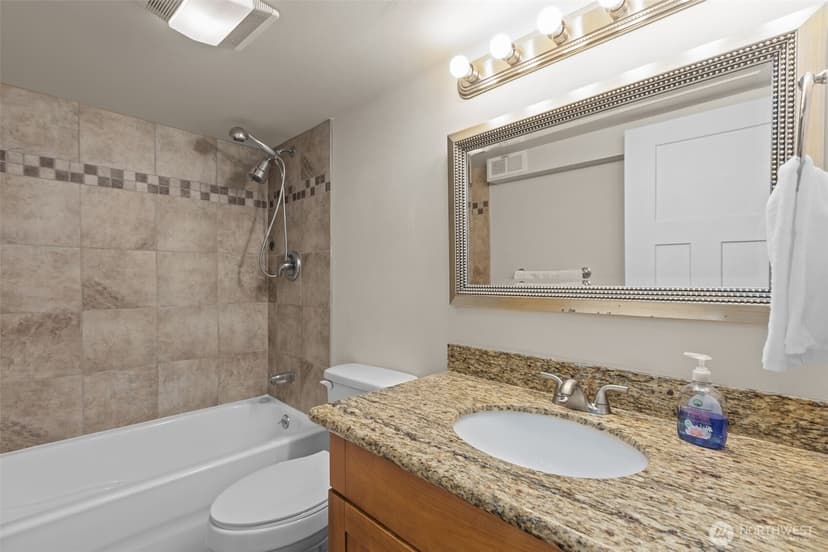 Property photo for 12419 20th Avenue S, Seattle photo 17