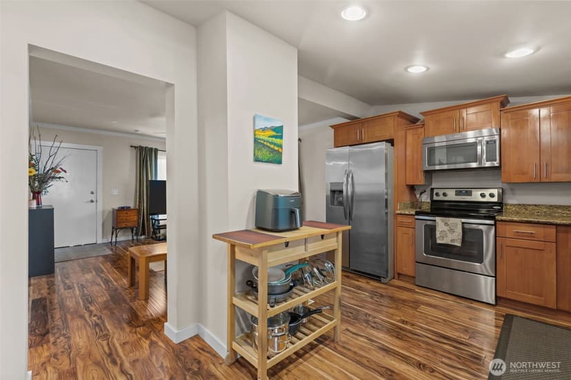 Property photo for 12419 20th Avenue S, Seattle photo 6