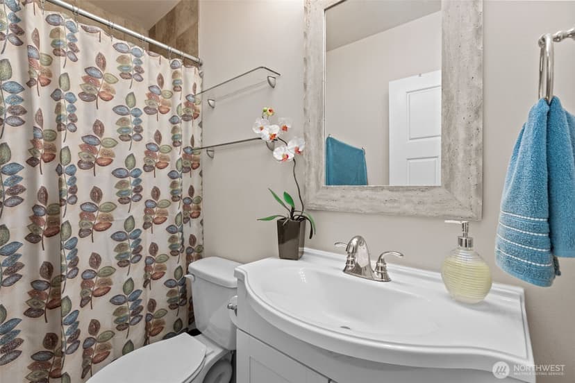 Property photo for 12419 20th Avenue S, Seattle photo 13