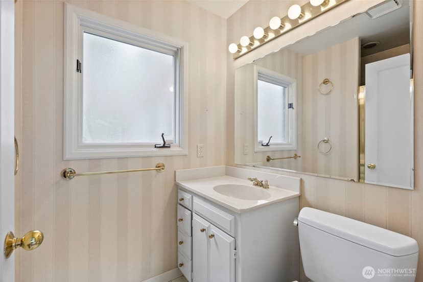 Property photo for 1 Forest Glen Lane SW, Lakewood photo 30