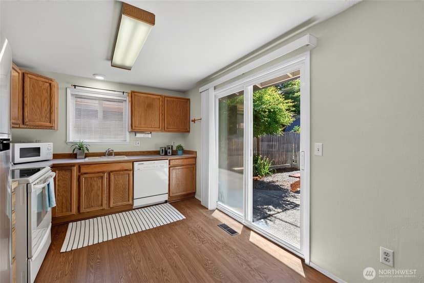 Property photo for 1514 52nd Street NE, Tacoma photo 14