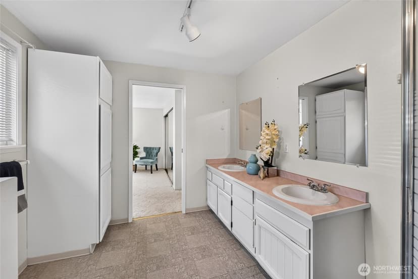 Property photo for 1514 52nd Street NE, Tacoma photo 23
