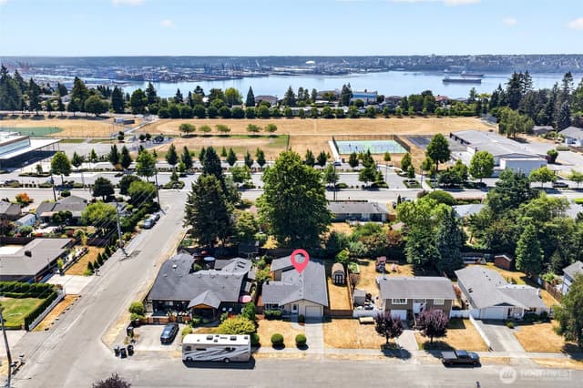 Property photo for 1514 52nd Street NE, Tacoma photo 3
