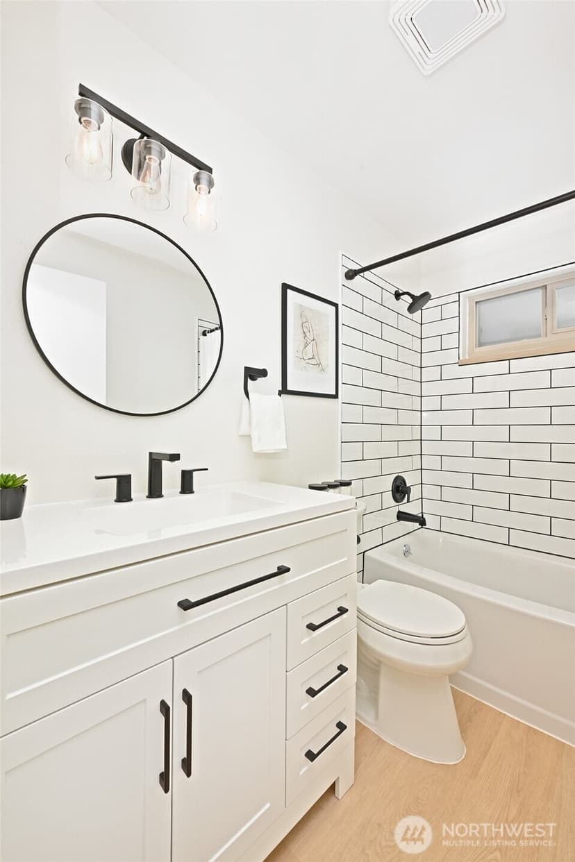 Property photo for 4219 Whitman Avenue N #4, Seattle photo 16