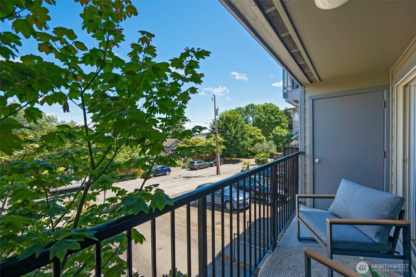 Property photo for 4219 Whitman Avenue N #4, Seattle photo 11