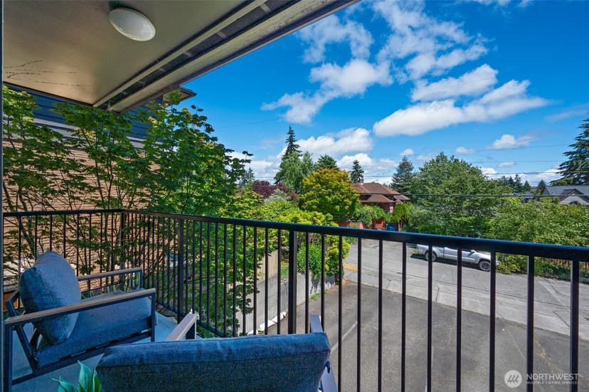 Property photo for 4219 Whitman Avenue N #4, Seattle photo 10
