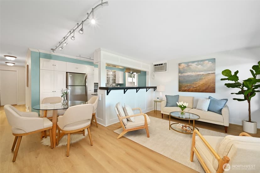 Property photo for 4219 Whitman Avenue N #4, Seattle photo 3