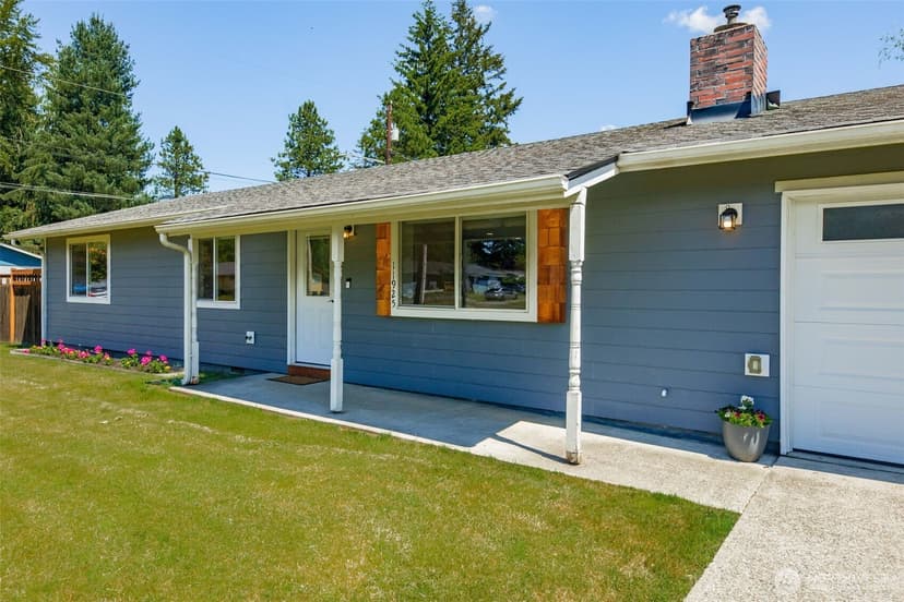Property photo for 11925 36th Drive NE, Marysville photo 2