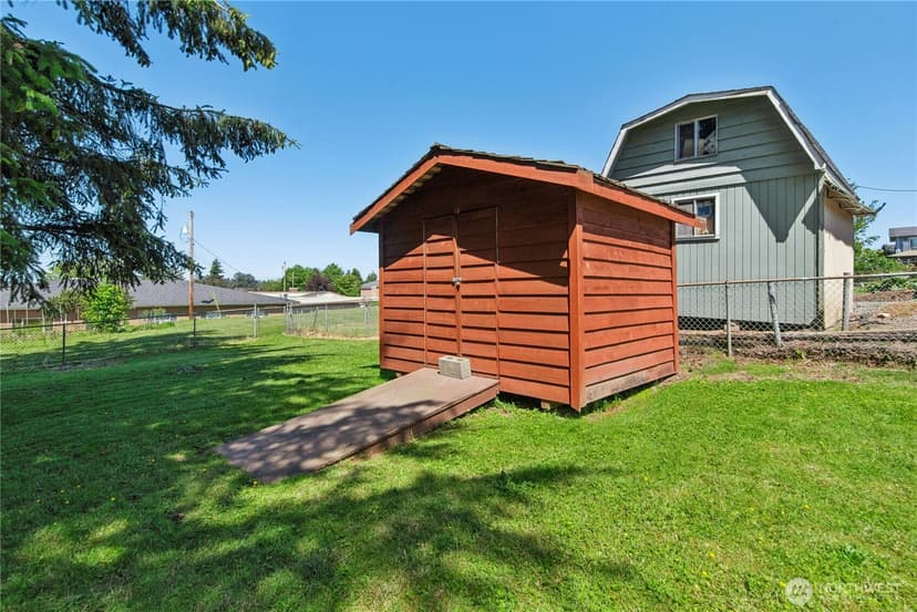Property photo for 1308 Cypress Lane, Snohomish photo 32