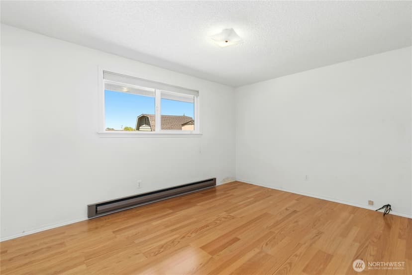 Property photo for 1308 Cypress Lane, Snohomish photo 14
