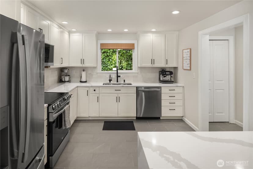 Property photo for 717 W Cremona Street, Seattle photo 15