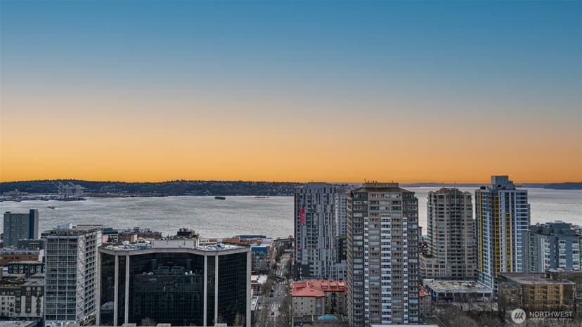 Property photo for 2510 6th Avenue #2504, Seattle photo 6