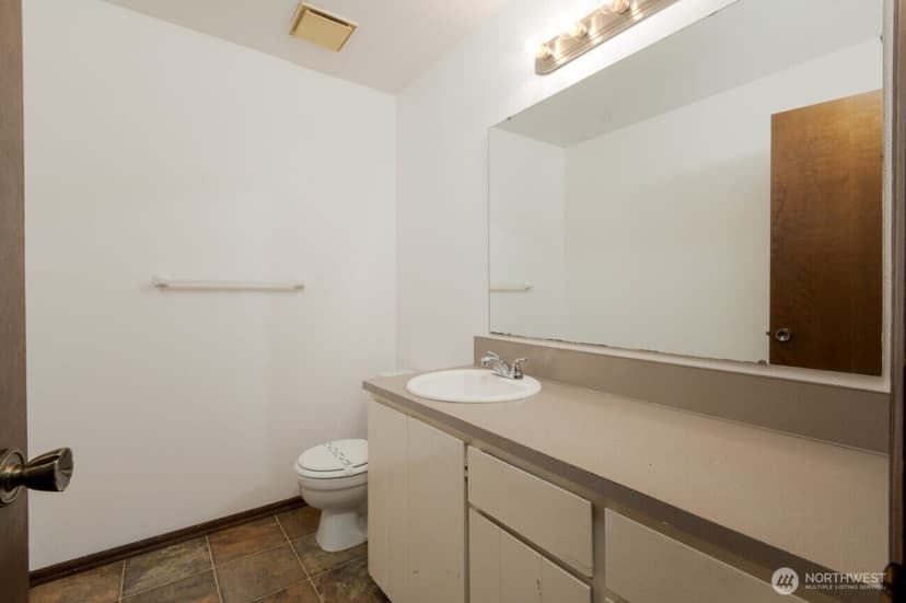 Property photo for 1702 Browns Point Boulevard, Tacoma photo 24