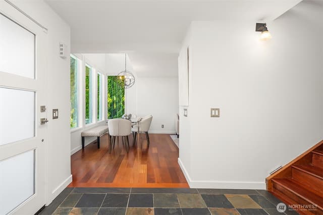 Property photo for 917 Lake Washington Boulevard S, Seattle photo 4
