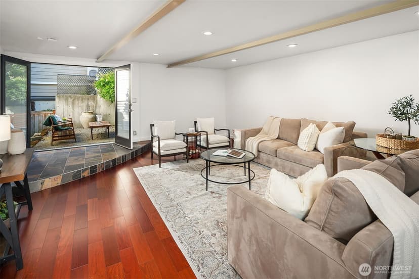 Property photo for 917 Lake Washington Boulevard S, Seattle photo 18