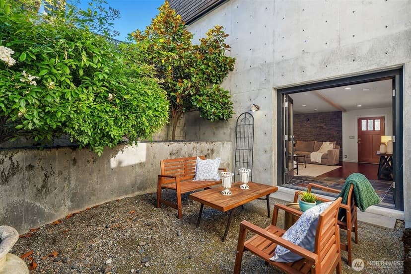 Property photo for 917 Lake Washington Boulevard S, Seattle photo 19