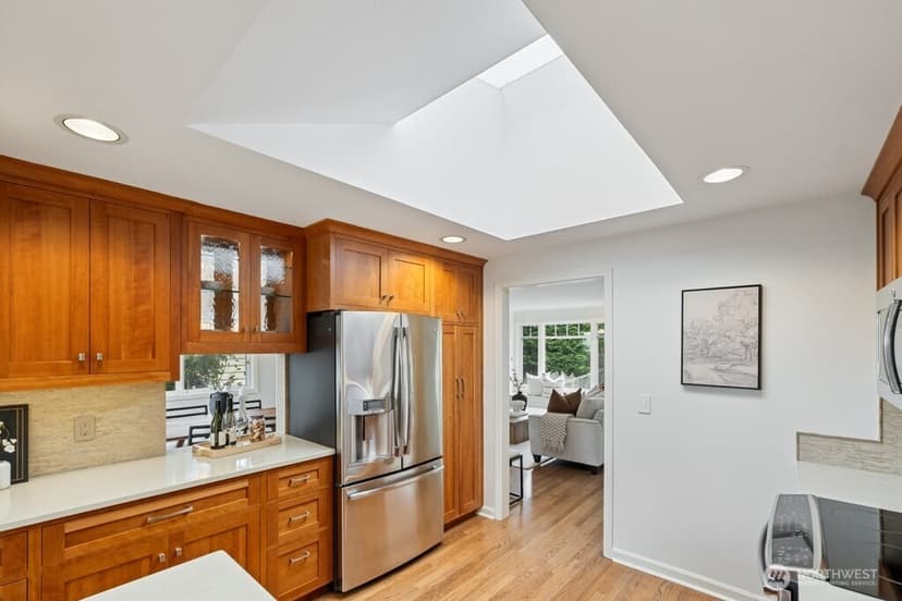Property photo for 1623 2nd Street, Kirkland photo 6