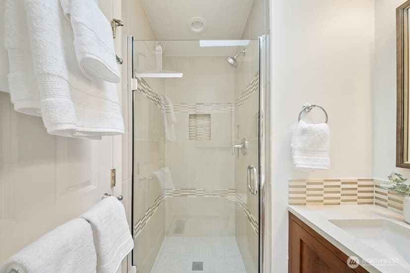 Property photo for 1623 2nd Street, Kirkland photo 24