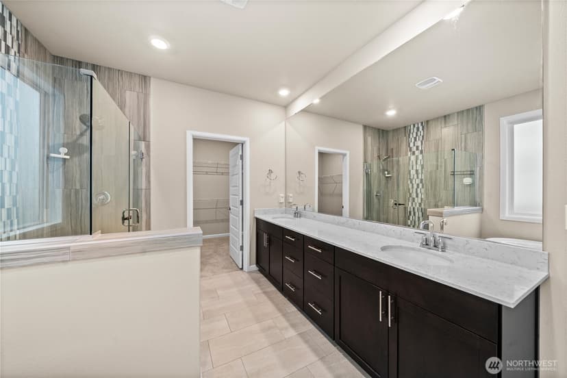 Property photo for 32709 Ash Avenue SE, Black Diamond photo 17