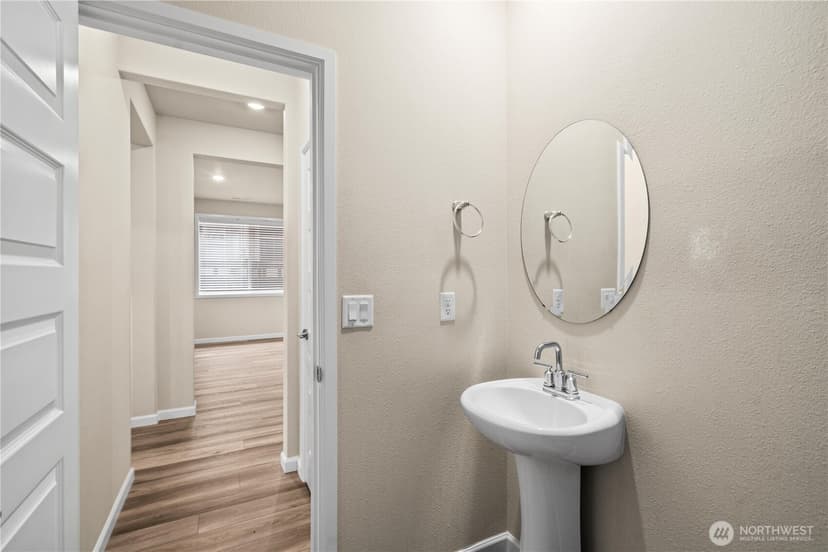 Property photo for 32709 Ash Avenue SE, Black Diamond photo 22