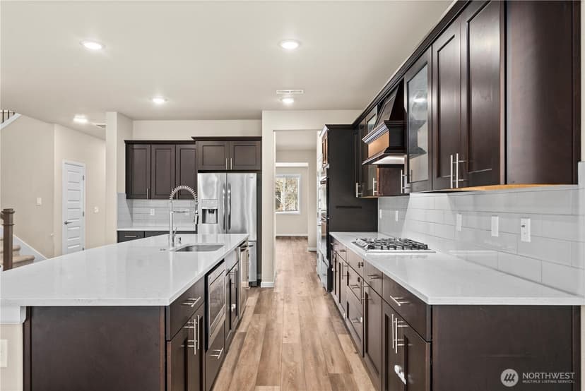 Property photo for 32709 Ash Avenue SE, Black Diamond photo 11