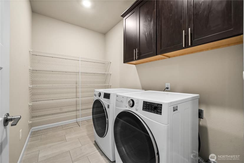 Property photo for 32709 Ash Avenue SE, Black Diamond photo 21