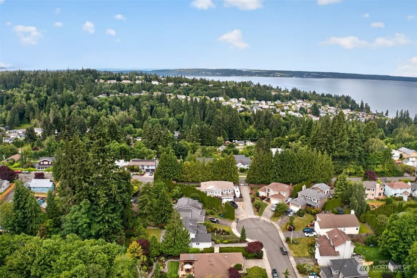 Property photo for 1016 49th Place SW, Everett photo 34