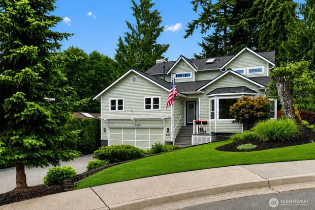 Property photo for 1016 49th Place SW, Everett photo 2