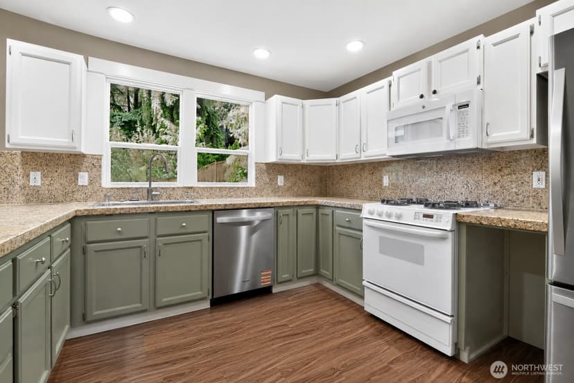 Property photo for 1016 49th Place SW, Everett photo 6