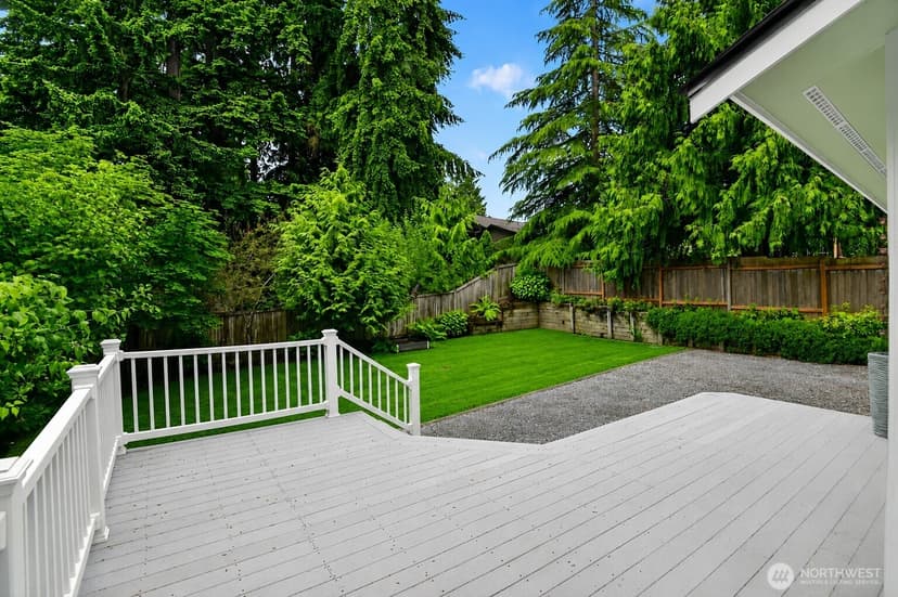 Property photo for 1016 49th Place SW, Everett photo 30