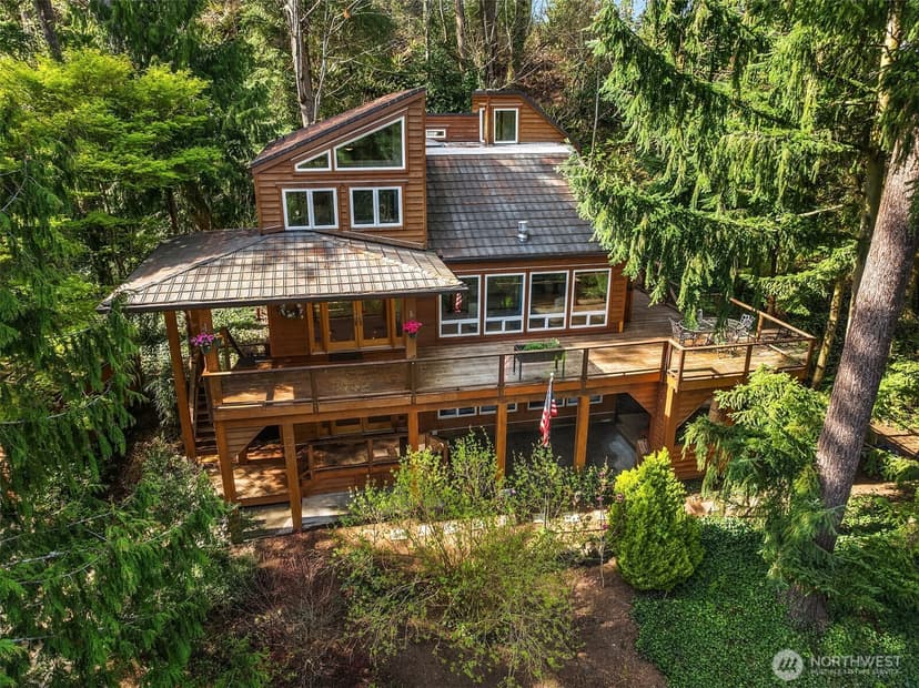Property photo for 5021 E Mercer Way, Mercer Island photo 3