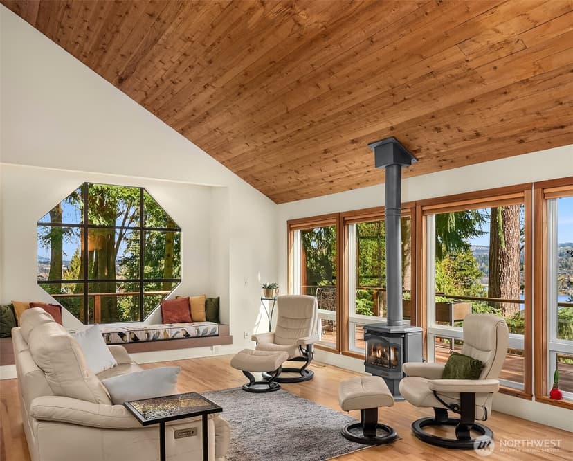 Property photo for 5021 E Mercer Way, Mercer Island photo 17