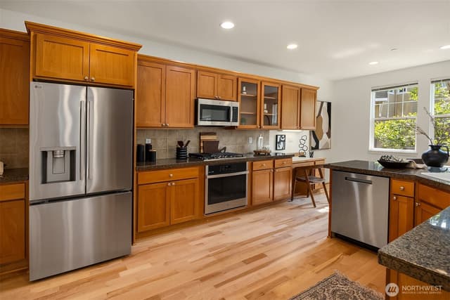 Property photo for 1906 Juneberry Court NE ##1906, Issaquah photo 3