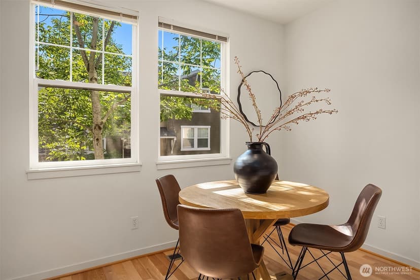 Property photo for 1906 Juneberry Court NE ##1906, Issaquah photo 12