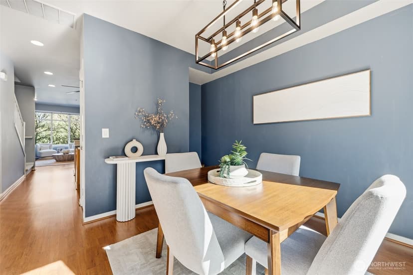 Property photo for 129 Cougar Ridge Rd NW #1404, Issaquah photo 6