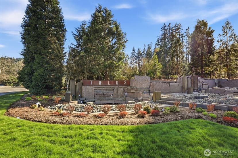 Property photo for 129 Cougar Ridge Rd NW #1404, Issaquah photo 3