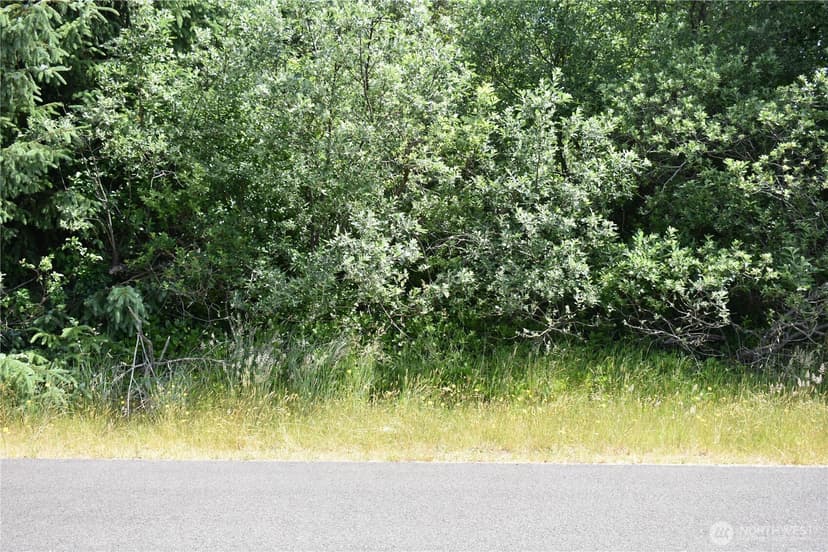 Property photo for 672 Island Circle SE, Ocean Shores