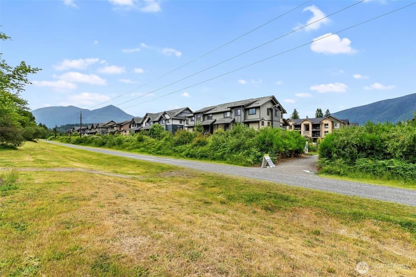 Property photo for 1845 SE 12th Place #H-204, North Bend photo 23