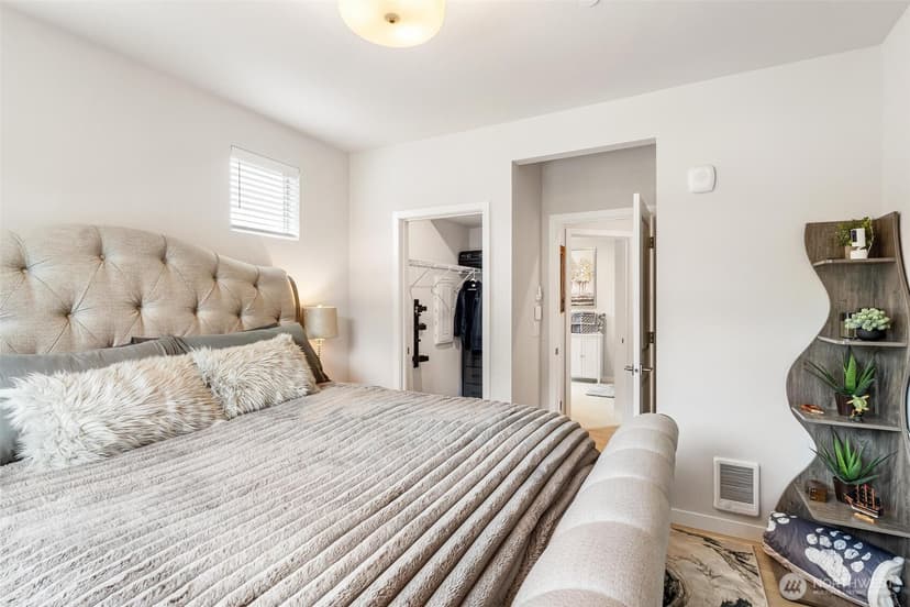 Property photo for 1845 SE 12th Place #H-204, North Bend photo 12