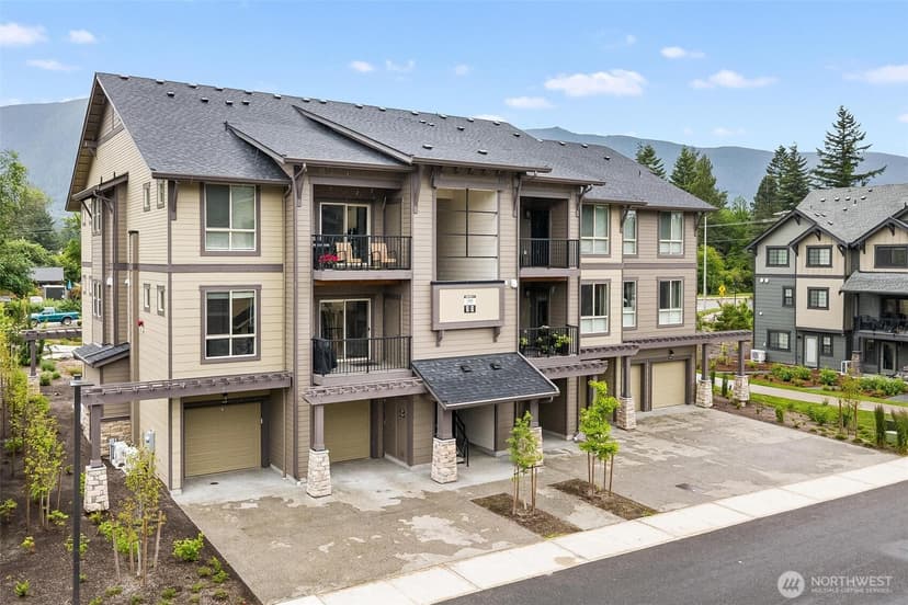 Property photo for 1845 SE 12th Place #H-204, North Bend photo 21