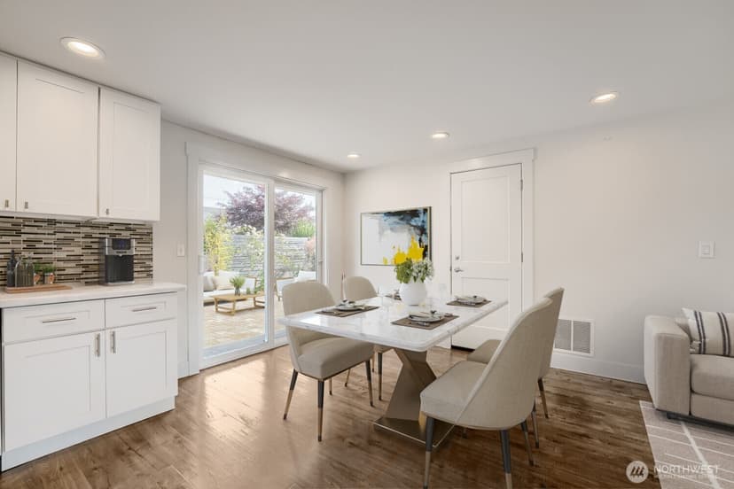 Property photo for 7650 S 113th Street, Seattle photo 10
